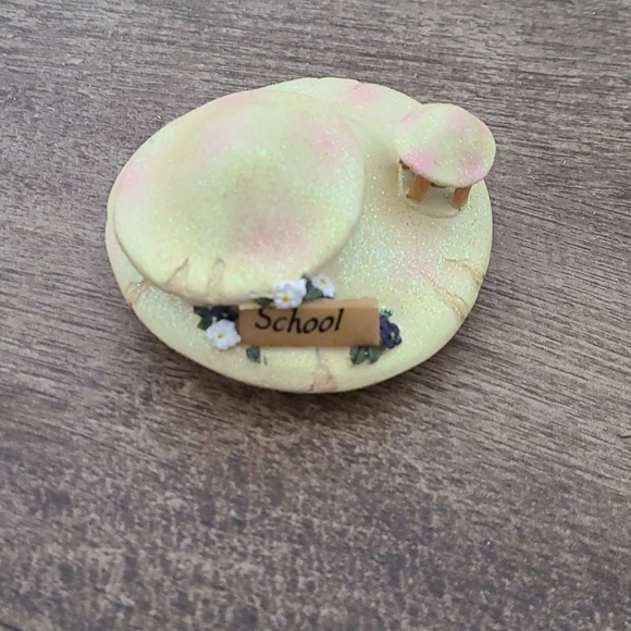 Dezine Figurine - Picture 3 of 6